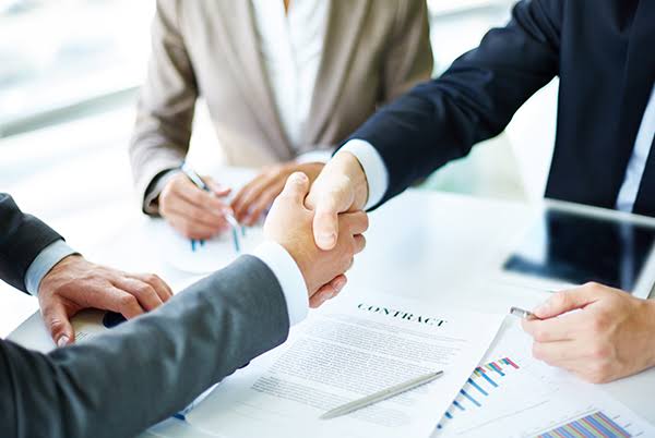أفضل تعاقد مع شركة نظافة، تقدم خدمات تنظيف لجميع المباني والمنشآت بجودة عالية وأسعار تنافسية.